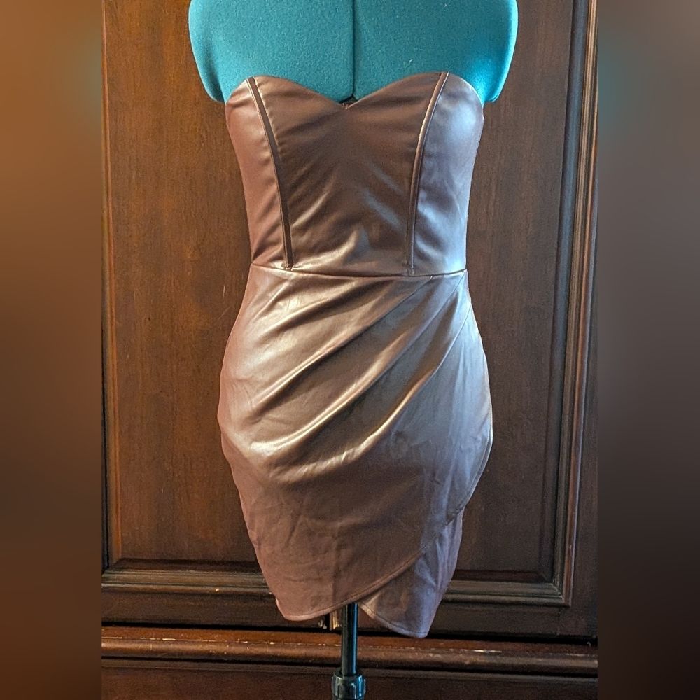 Lulu's Elegant Strapless Burgundy Dress - Picture 4 of 8